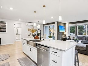 14598 Westminster Way N 102, Shoreline WA 98133