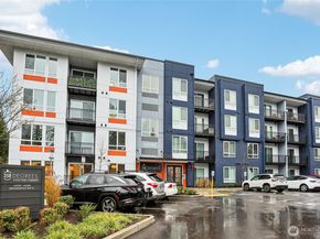 14598 Westminster Way N 102, Shoreline WA 98133