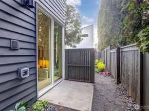 4405 B S Holly Street, Seattle WA 98118