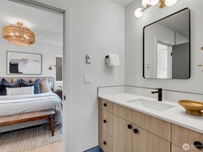 4405 B S Holly Street, Seattle WA 98118