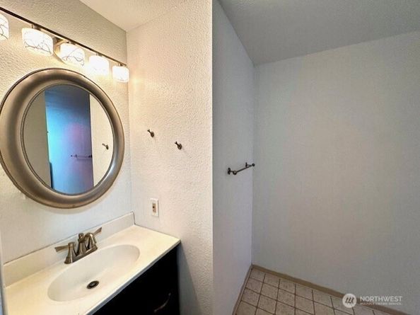 7700 196th Street SW A, Edmonds WA 98026