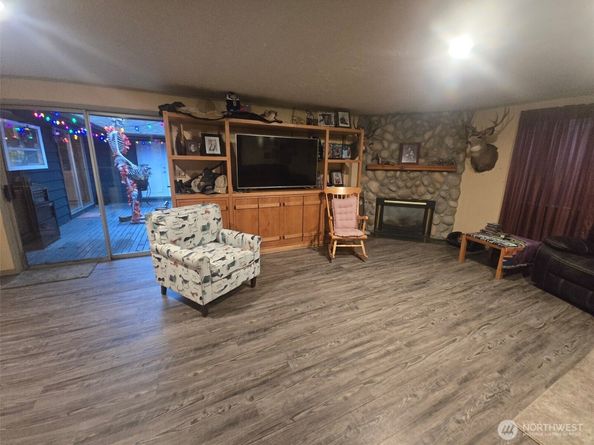 22407 87th Avenue W, Edmonds WA 98026