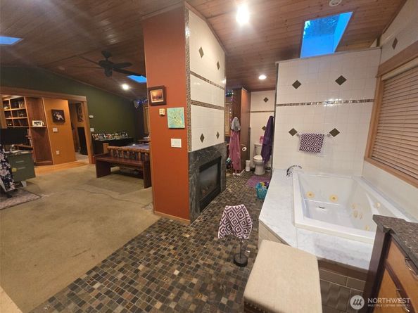 22407 87th Avenue W, Edmonds WA 98026