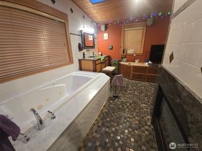 22407 87th Avenue W, Edmonds WA 98026