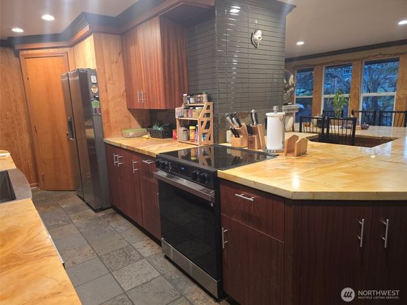 22407 87th Avenue W, Edmonds WA 98026