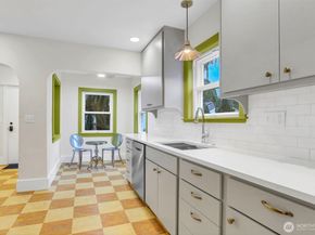 6616 Flora Avenue S, Seattle WA 98108