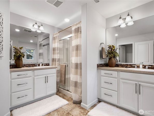 19717 27th Place W B, Lynnwood WA 98036