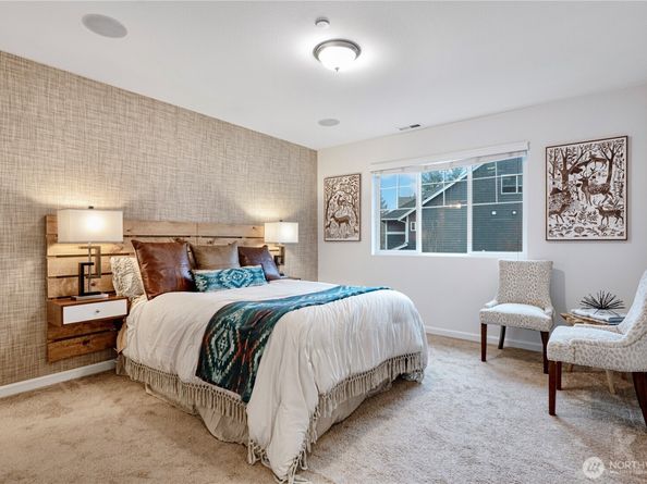 19717 27th Place W B, Lynnwood WA 98036