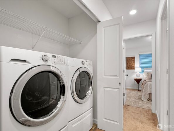 19717 27th Place W B, Lynnwood WA 98036