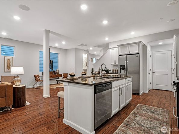 19717 27th Place W B, Lynnwood WA 98036