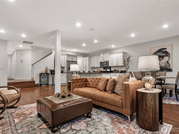 19717 27th Place W B, Lynnwood WA 98036