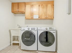 6201 Island Crest Way, Mercer Island WA 98040