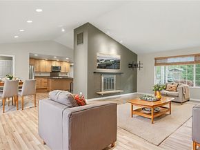6201 Island Crest Way, Mercer Island WA 98040