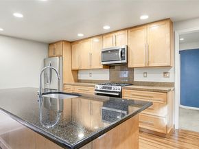 6201 Island Crest Way, Mercer Island WA 98040