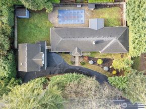 6201 Island Crest Way, Mercer Island WA 98040