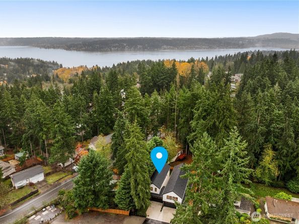 4118 161st Avenue SE, Bellevue WA 98006