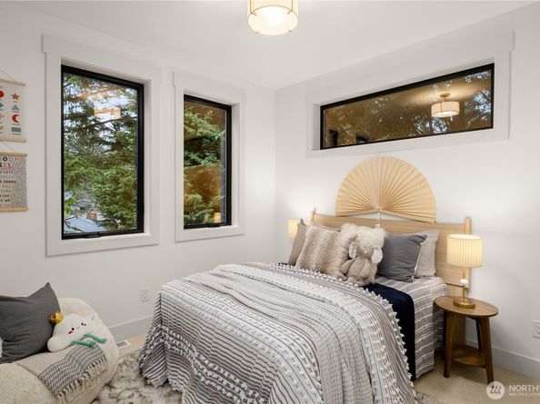 4118 161st Avenue SE, Bellevue WA 98006