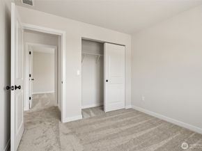 2067 NE Norseman Way, Poulsbo WA 98370