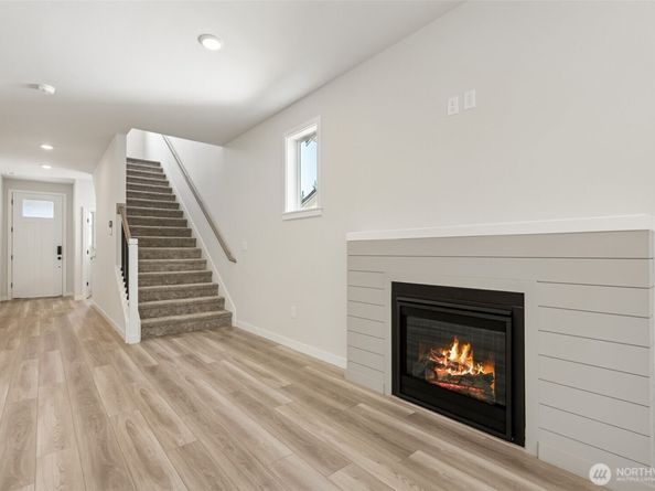 2067 NE Norseman Way, Poulsbo WA 98370