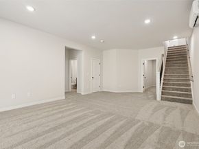 2067 NE Norseman Way, Poulsbo WA 98370