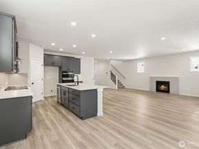 2067 NE Norseman Way, Poulsbo WA 98370