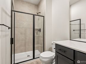 2067 NE Norseman Way, Poulsbo WA 98370