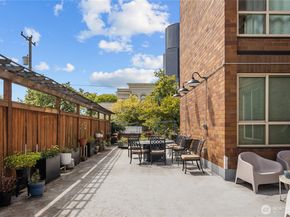 905 Cherry Street 701, Seattle WA 98104