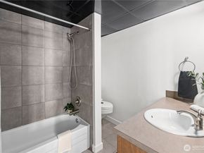 905 Cherry Street 701, Seattle WA 98104