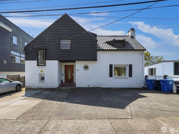 215 W Kinnear Place, Seattle WA 98119