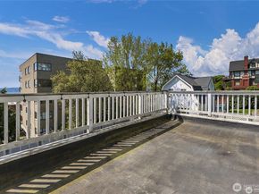 215 W Kinnear Place, Seattle WA 98119