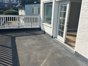 215 W Kinnear Place, Seattle WA 98119