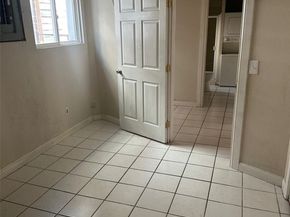 215 W Kinnear Place, Seattle WA 98119