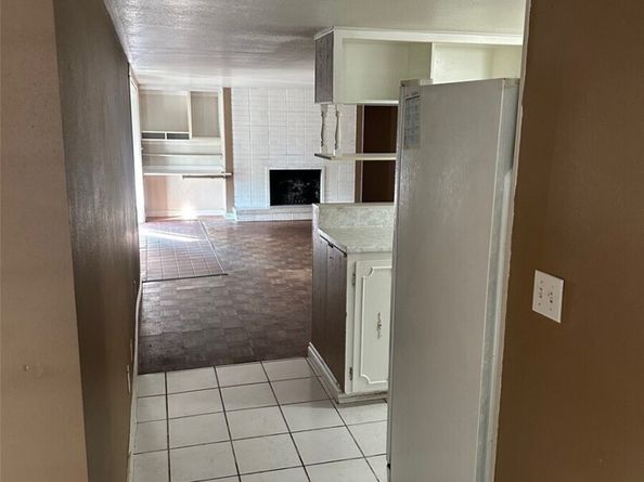 215 W Kinnear Place, Seattle WA 98119