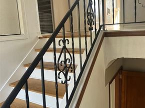 215 W Kinnear Place, Seattle WA 98119