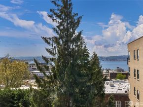 215 W Kinnear Place, Seattle WA 98119