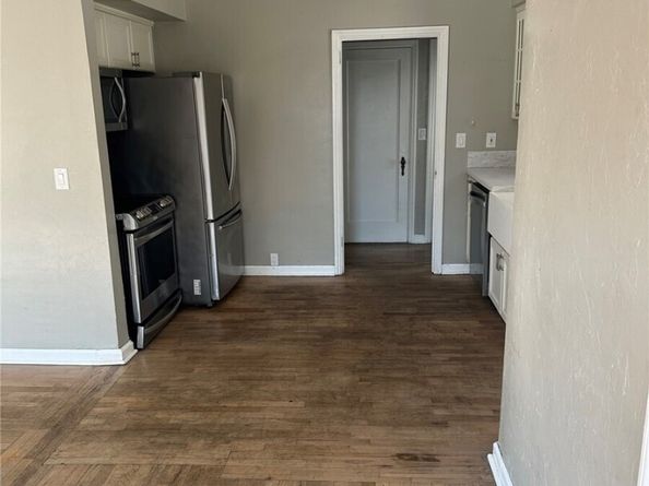 215 W Kinnear Place, Seattle WA 98119