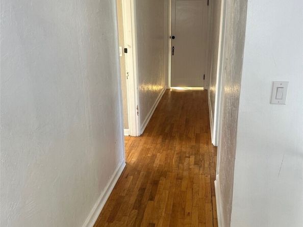 215 W Kinnear Place, Seattle WA 98119