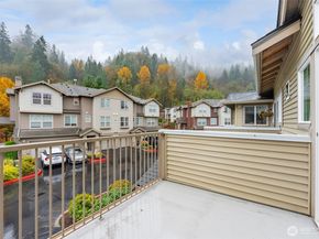 15325 SE 155th Place X4, Renton WA 98058