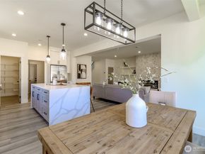 124 S 108th Place, Seattle WA 98168