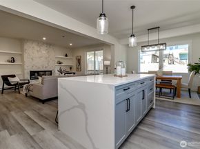 124 S 108th Place, Seattle WA 98168