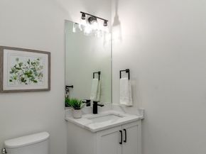 124 S 108th Place, Seattle WA 98168