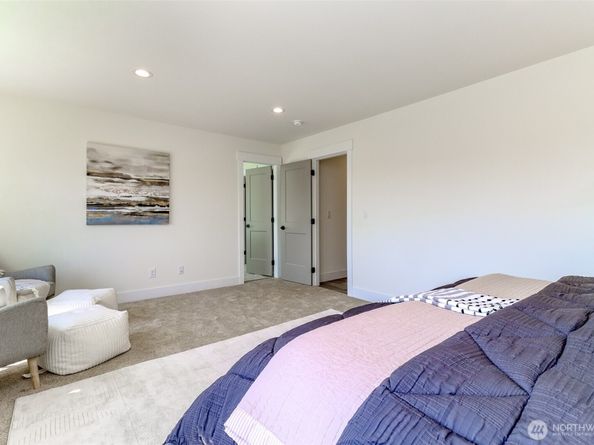 124 S 108th Place, Seattle WA 98168