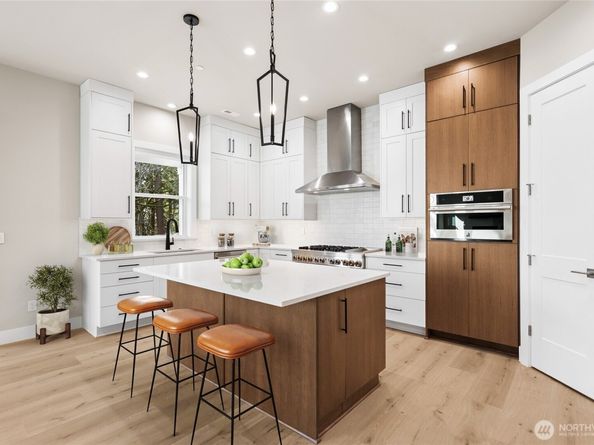 14460 133rd Place NE 4, Woodinville WA 98072