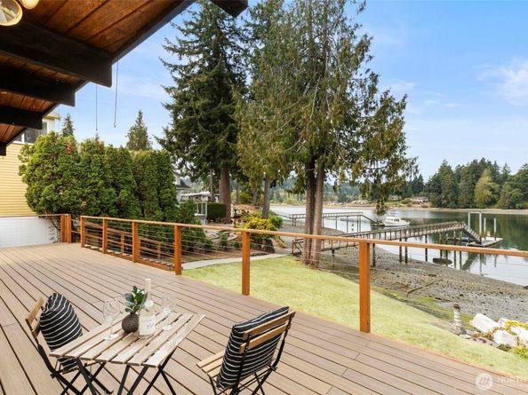1314 NE South Petterson Road, Keyport WA 98345