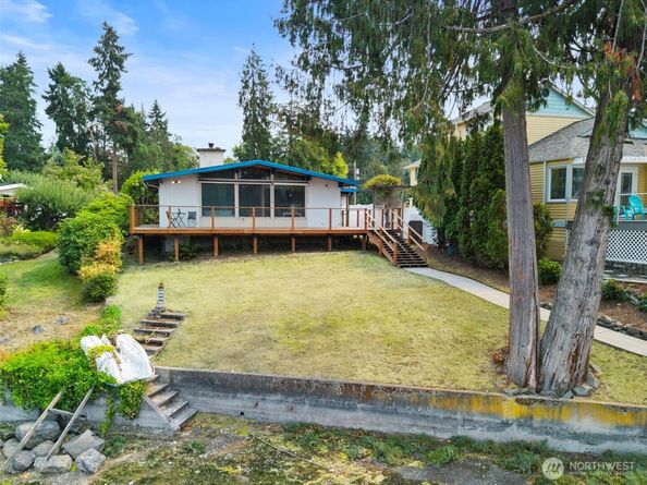 1314 NE South Petterson Road, Keyport WA 98345