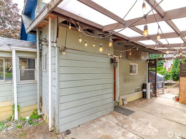 1551 N Callow Avenue, Bremerton WA 98312