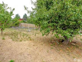 1551 N Callow Avenue, Bremerton WA 98312