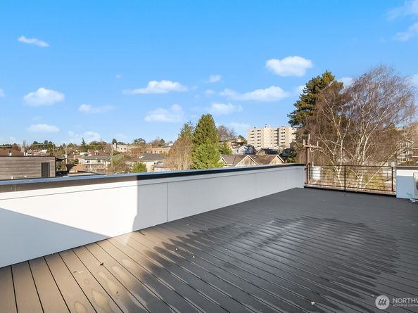 501 11th Avenue E, Seattle WA 98102