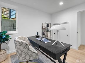 501 11th Avenue E, Seattle WA 98102