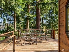 5021 E Mercer Way, Mercer Island WA 98040